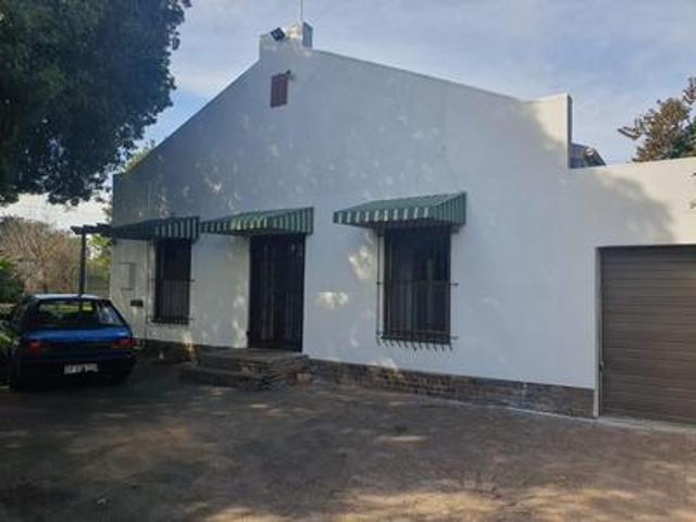 3 bedroom house huge enclosed plot