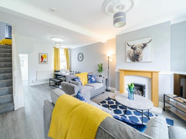 3 Bedroom House Hull Hull 105119922