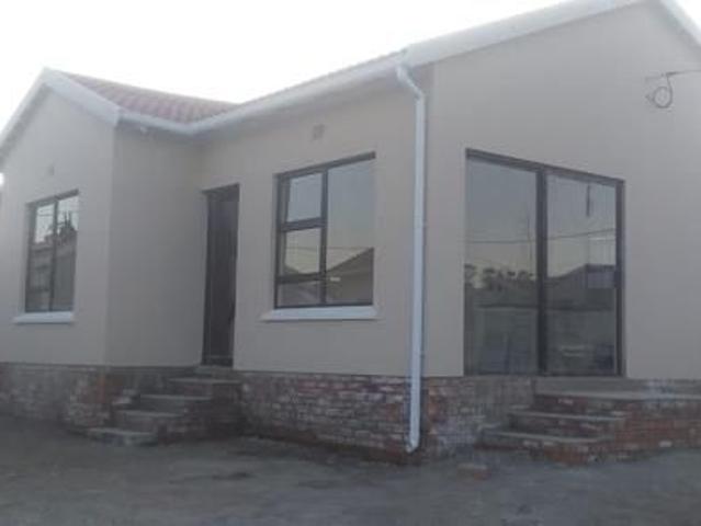 3 Bedroom House in Cove Rock
