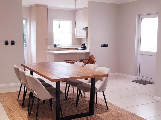 3 Bedroom House in Canal West