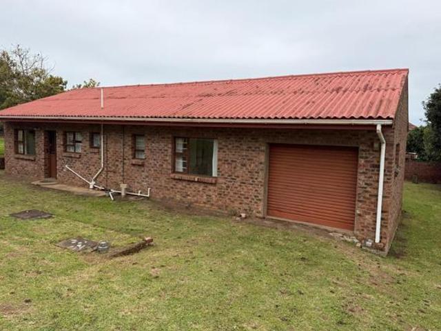 3 Bedroom House in Cintsa East