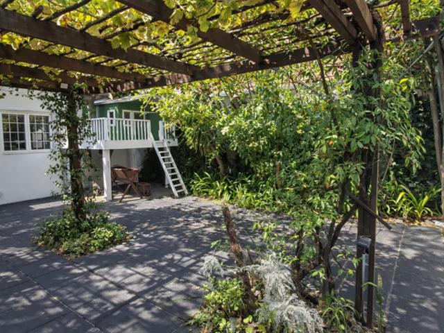 3 Bedroom House in Claremont