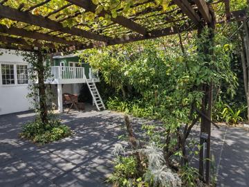 3 Bedroom House in Claremont