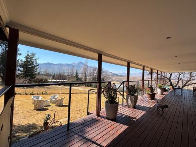 3 Bedroom House in Clarens