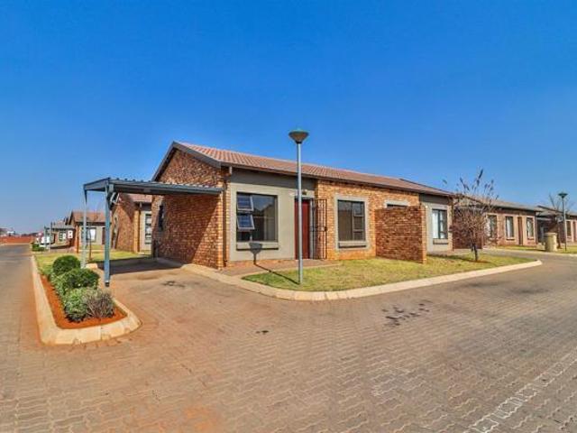 3 Bedroom House in Crystal Park