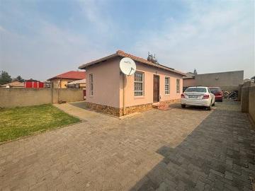 Crystal Park, City of Ekurhuleni Metropolitan Municipality, Gauteng, South Africa