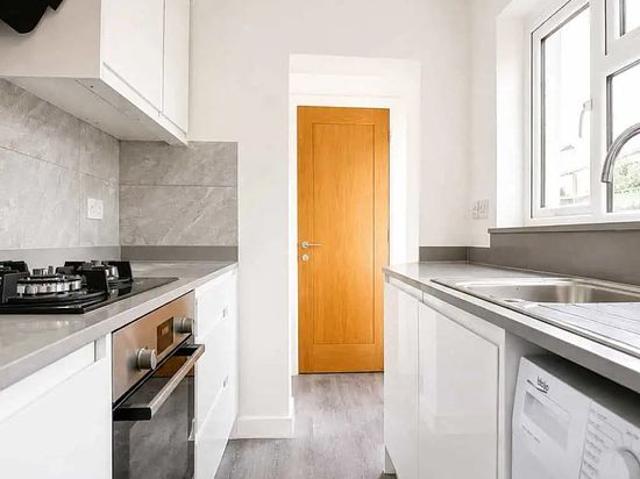 3 bedroom house in Croydon
