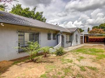 Allen Grove, City of Ekurhuleni Metropolitan Municipality, Gauteng, South Africa