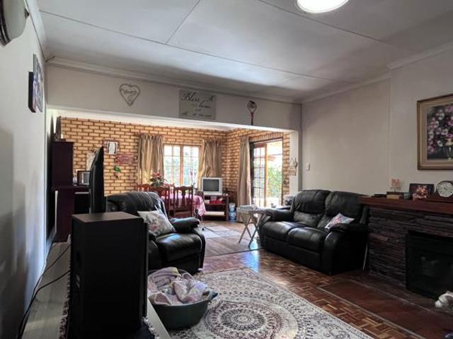 3 Bedroom House in Arcon Park
