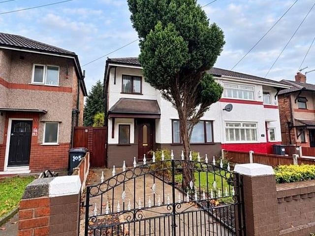3 bedroom house in Bootle