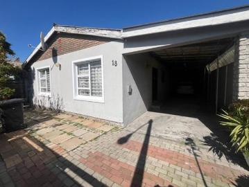 3 Bedroom House in Belhar