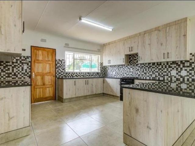 3 Bedroom House in Benoni Ah