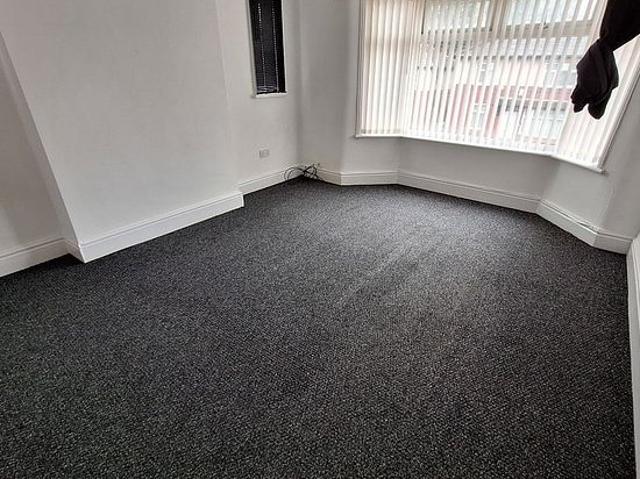 3 bedroom house in Birkenhead
