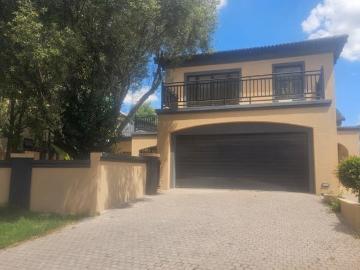 House to rent in Blue Valley Golf and Country Estate