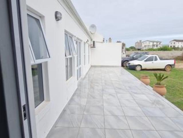 3 Bedroom House in Britannia Bay