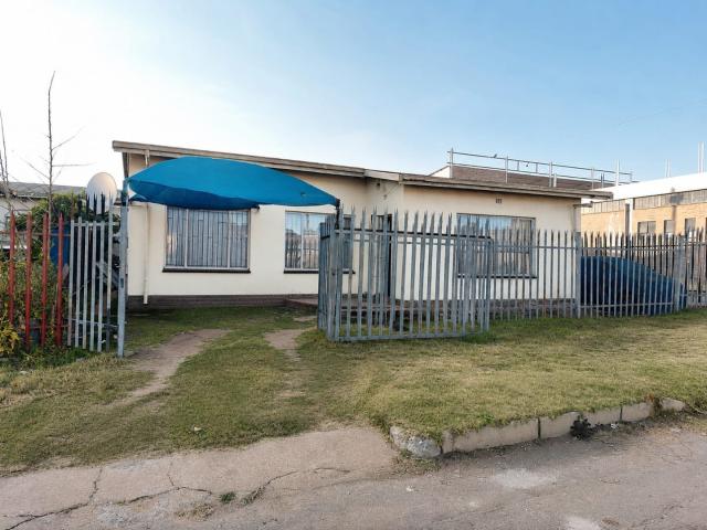 3 Bedroom House in Burgershoop