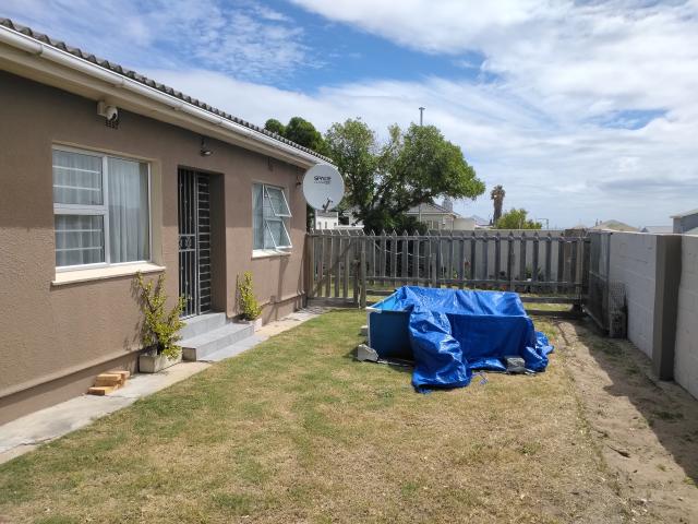 3 Bedroom House in Gansbaai Central