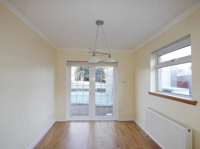 3 bedroom house in Glasgow