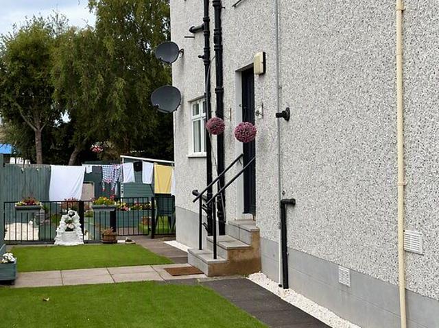 3 bedroom house in Glasgow