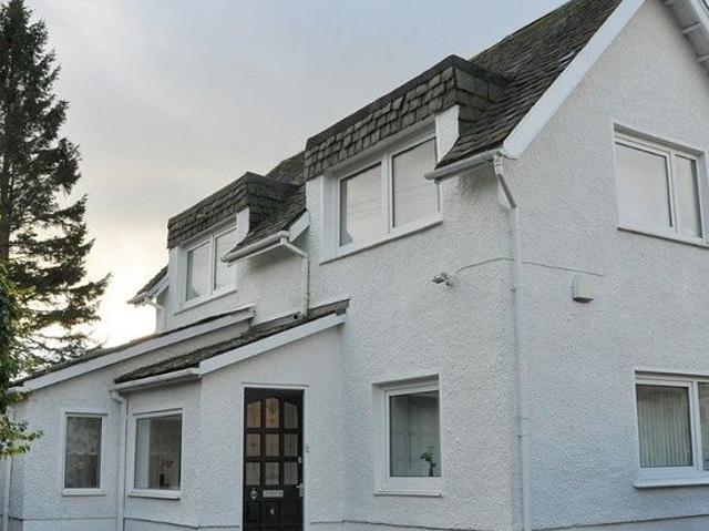 3 bedroom house in Glasgow