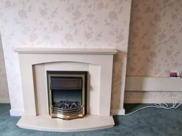 3 bedroom house in Glasgow