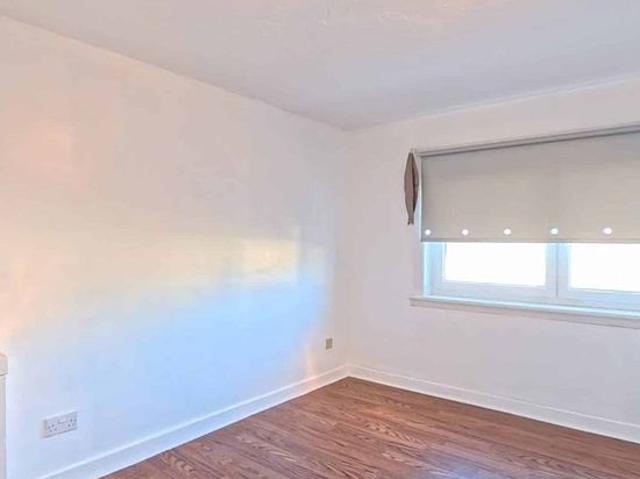 3 bedroom house in Glasgow