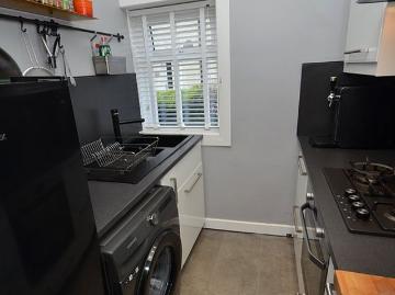 3 bedroom house in Glasgow