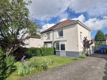 3 bedroom house in Glasgow