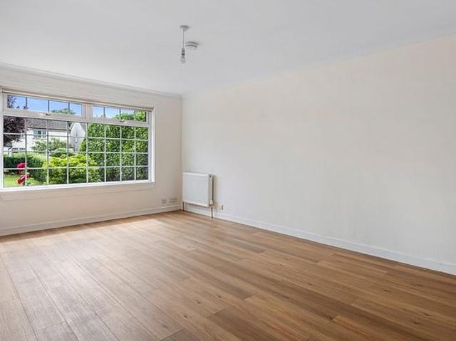 3 bedroom house in Glasgow