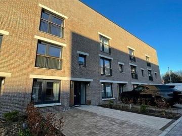 3 bedroom house in Glasgow