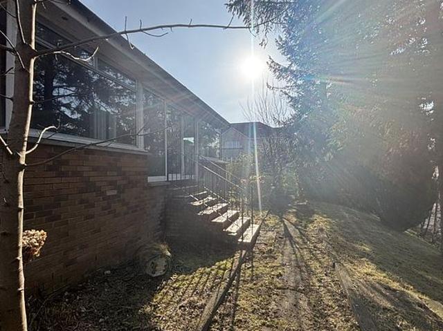 3 bedroom house in Glasgow