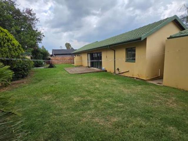 3 Bedroom House in Glen Marais