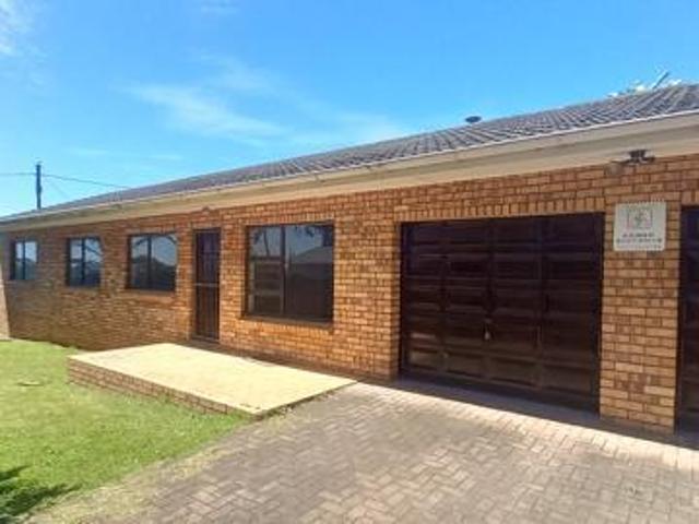 3 Bedroom House in Greenfields