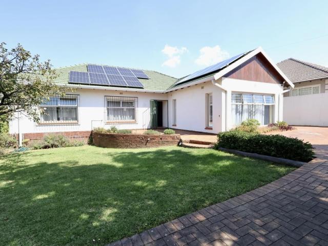 3 Bedroom House in Dawn View