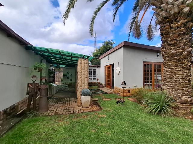 3 Bedroom House in Delmas