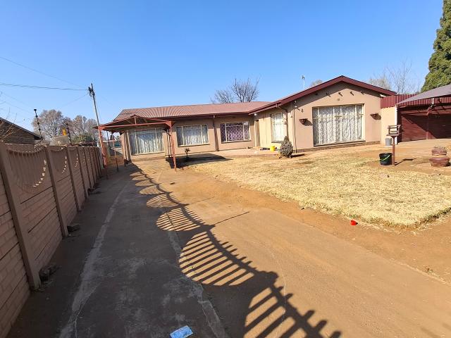3 Bedroom House in Delmas