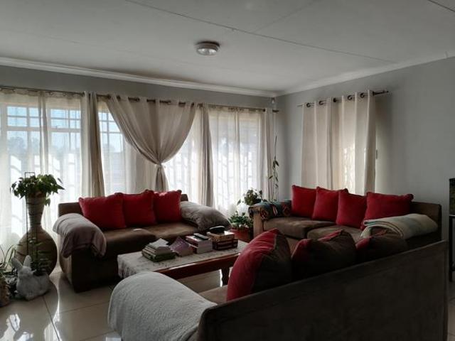 3 Bedroom House in Delmas