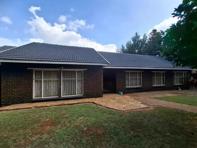 3 Bedroom House in Delmas