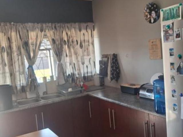 3 Bedroom House in Die Heuwel