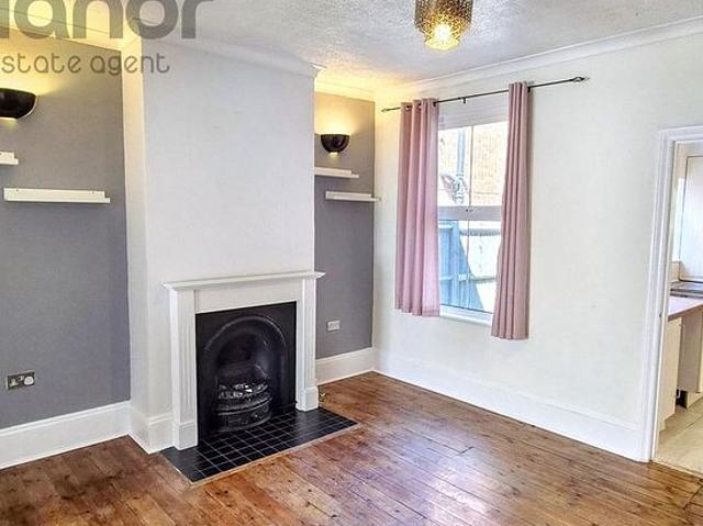3 bedroom house in Enfield