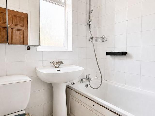 3 bedroom house in Enfield