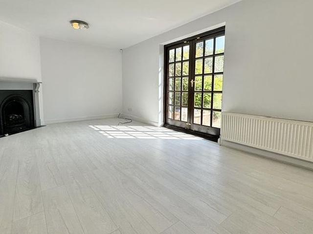 3 bedroom house in Enfield