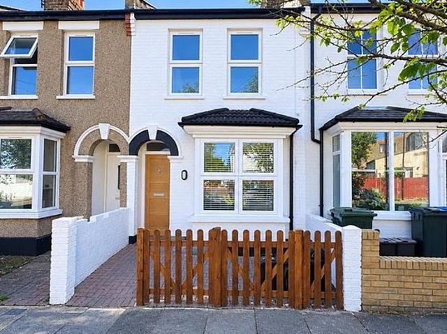 3 bedroom house in Enfield