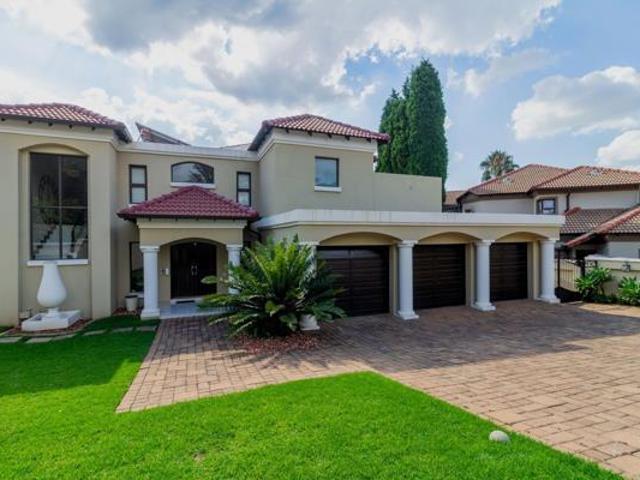 3 Bedroom House in Eagle Canyon Golf Estate