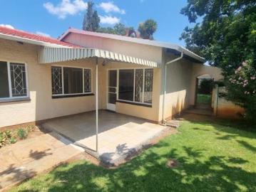 3 Bedroom House in Edleen