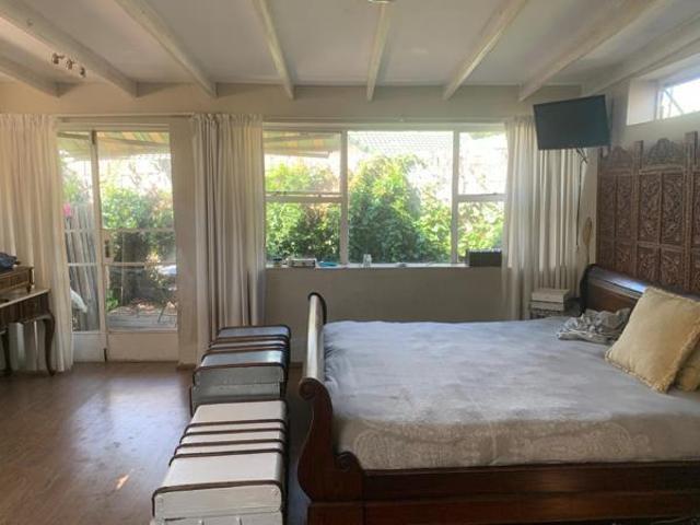 3 Bedroom House in Fontainebleau