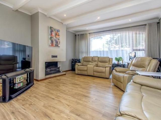 3 Bedroom House in Fairland