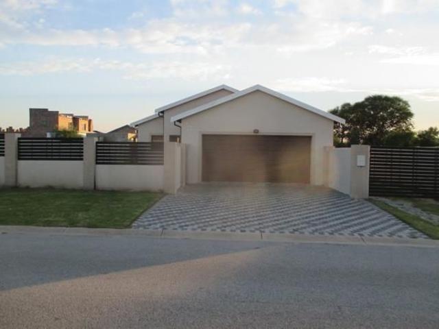 3 Bedroom House in Fairview