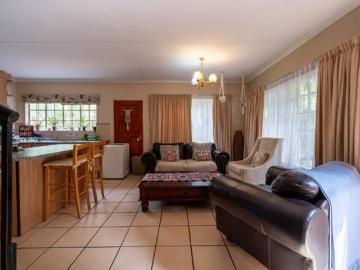 3 Bedroom House in Ferndale