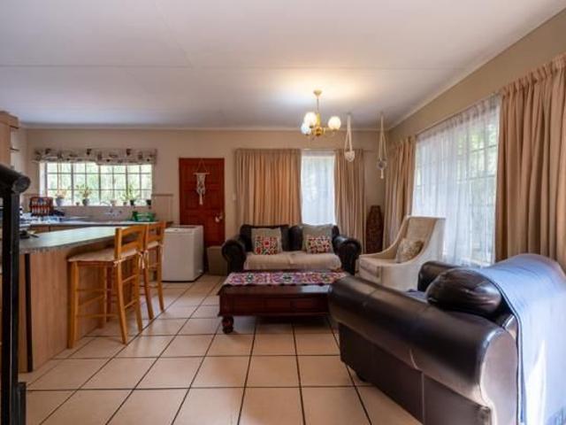3 Bedroom House in Ferndale